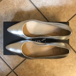 Naturalizer Silver Pumps